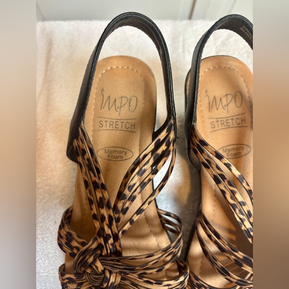 Impo Stretch Leopard Print Sandals | Size 8.5 | Memory Foam - Picture 5 of 7